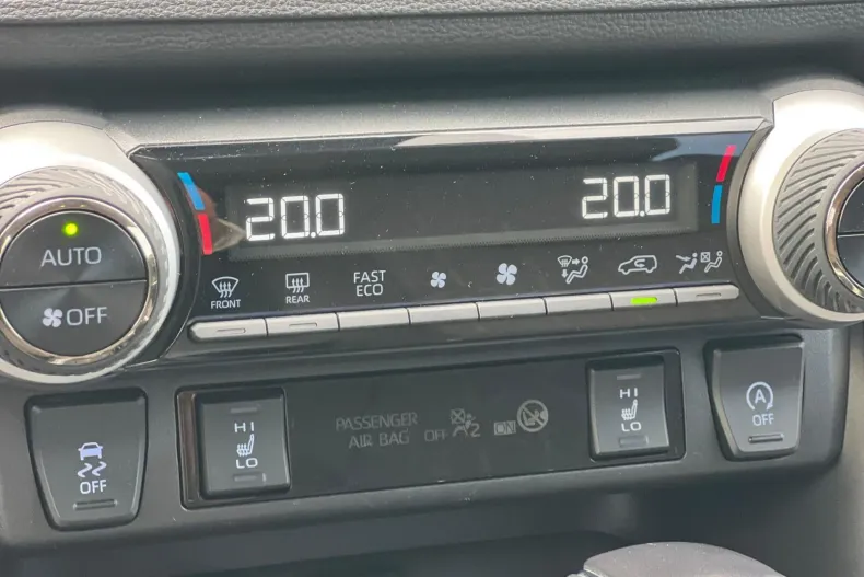 Toyota RAV4 din 2023 cu 57.000 km - oferta TOY198215 - foto 17