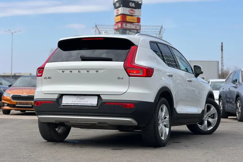 Volvo XC40 din 2021 cu 83.686 km - oferta VOL198216 - foto 6