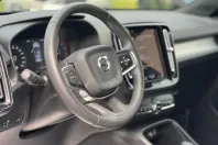 Volvo XC40 din 2021 cu 83.686 km - oferta VOL198216 - foto 9