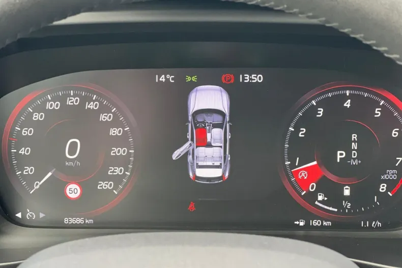 Volvo XC40 din 2021 cu 83.686 km - oferta VOL198216 - foto 17