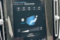 Volvo XC40 din 2021 cu 83.686 km - oferta VOL198216 - foto 21