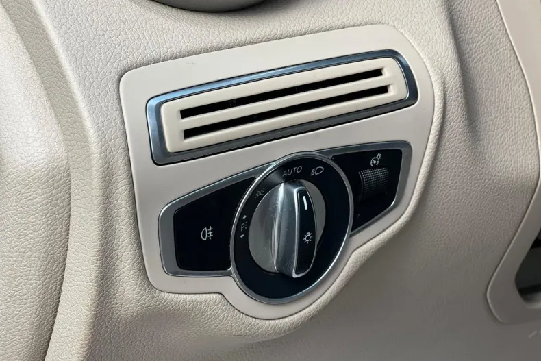 Mercedes-Benz GLC din 2020 cu 111.732 km - oferta MER198218 - foto 13