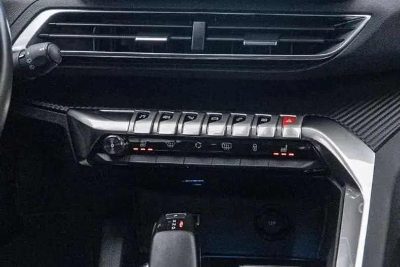 Peugeot 3008 din 2022 cu 39.000 km - oferta PEU198224 - foto 4