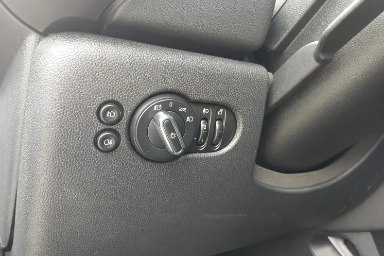 MINI Cooper S din 2020 cu 52.180 km - oferta MIN198229 - foto 10