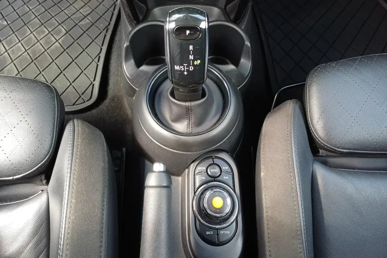 MINI Cooper S din 2020 cu 52.180 km - oferta MIN198229 - foto 18