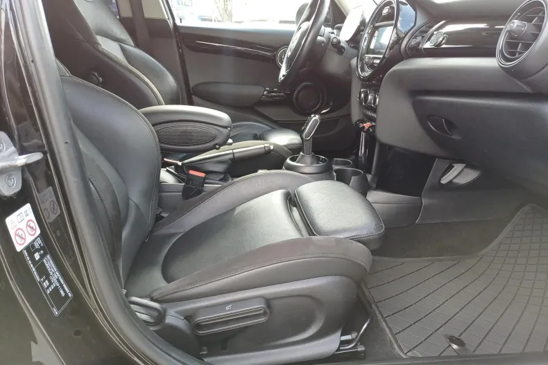 MINI Cooper S din 2020 cu 52.180 km - oferta MIN198229 - foto 24