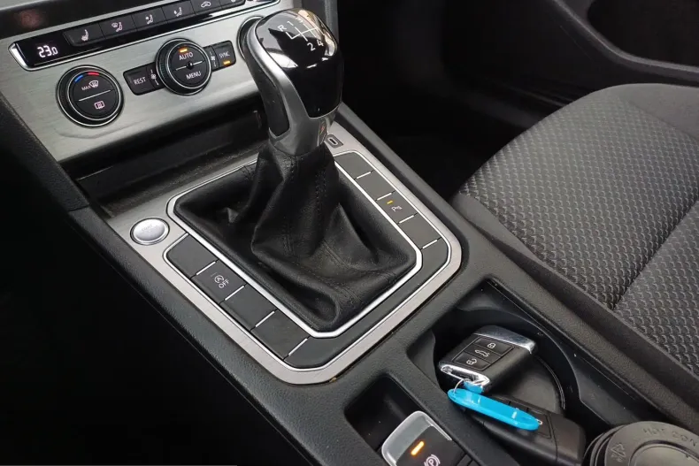 Volkswagen Passat din 2020 cu 53.460 km - oferta VOL198230 - foto 12