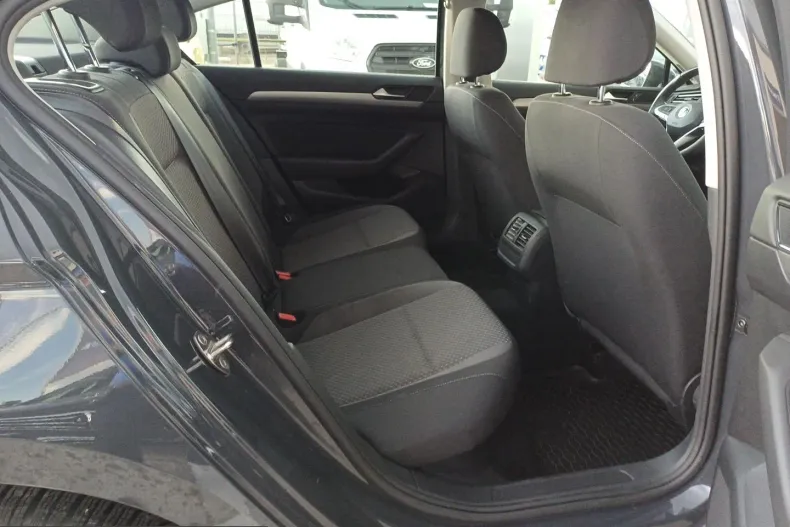 Volkswagen Passat din 2020 cu 53.460 km - oferta VOL198230 - foto 18