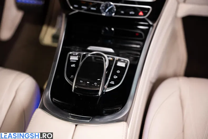 Mercedes-Benz G din 2022 cu 27.000 km - oferta MER198236 - foto 33