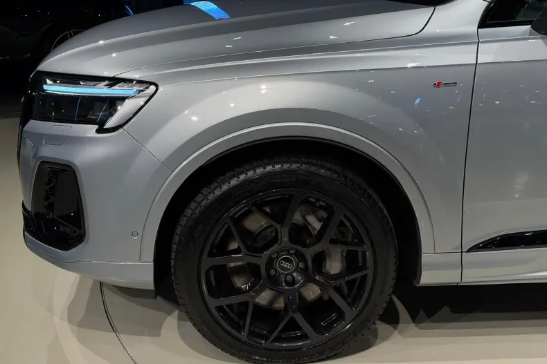 Audi Q7 din 2025 cu 10.000 km - oferta AUD198237 - foto 14