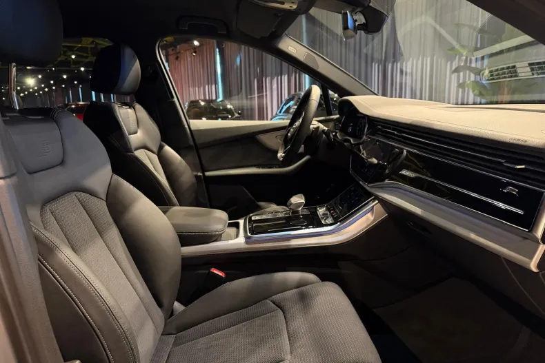 Audi Q7 din 2025 cu 10.000 km - oferta AUD198237 - foto 19