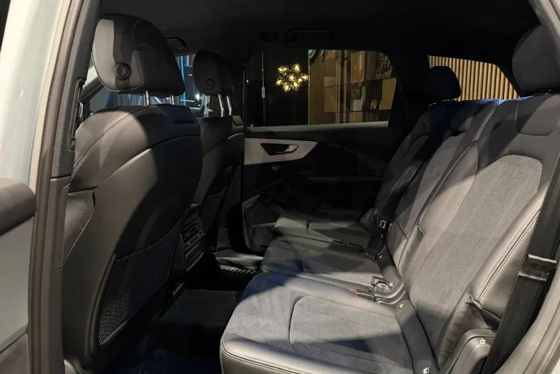 Audi Q7 din 2025 cu 10.000 km - oferta AUD198237 - foto 27