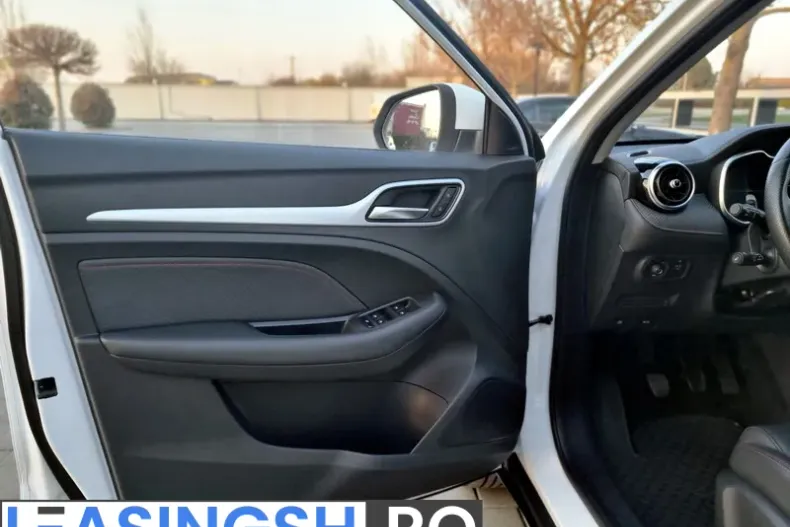 MG ZS din 2024 cu 74.087 km - oferta MG0198244 - foto 9