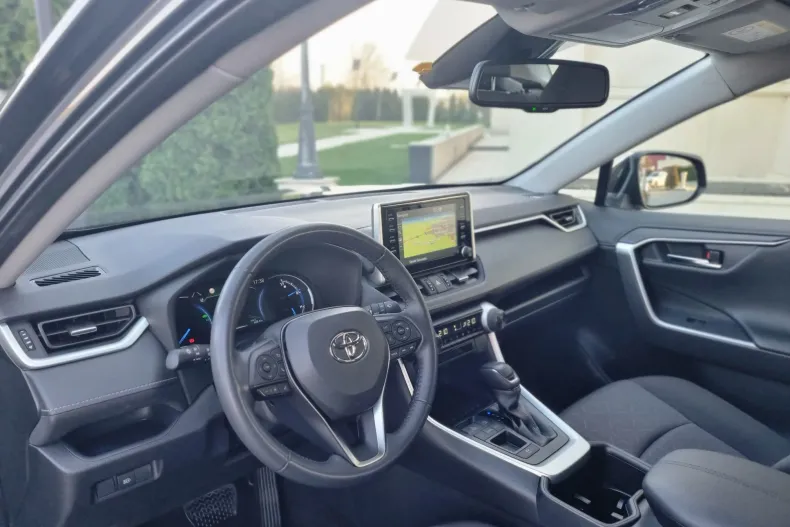 Toyota RAV4 din 2022 cu 105.635 km - oferta TOY198245 - foto 12