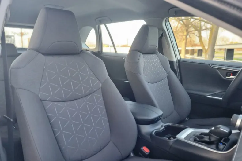 Toyota RAV4 din 2022 cu 105.635 km - oferta TOY198245 - foto 14