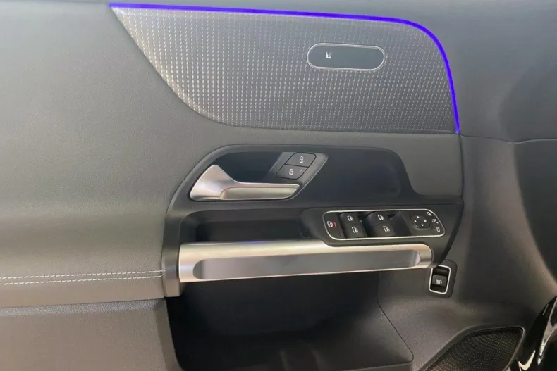 Mercedes-Benz EQB din 2023 cu 28.000 km - oferta MER198251 - foto 6