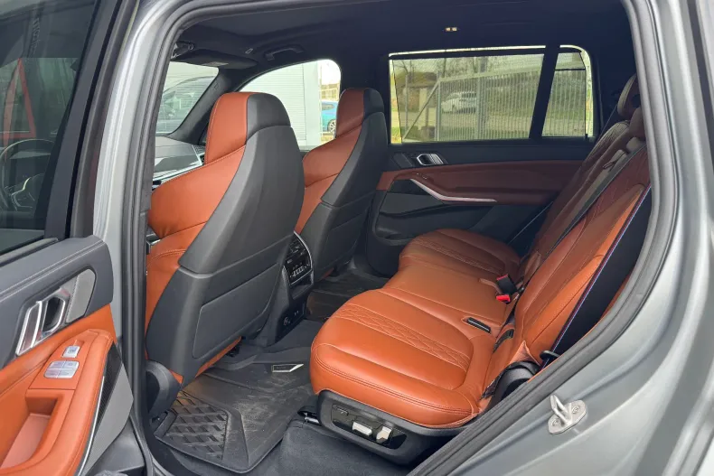 BMW X7 (Seria X) din 2023 cu 83.200 km - oferta BMW198255 - foto 12