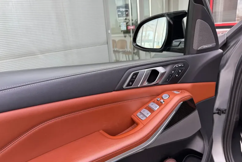 BMW X7 (Seria X) din 2023 cu 83.200 km - oferta BMW198255 - foto 24