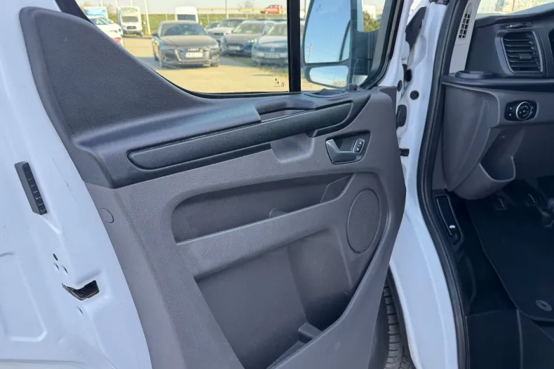 Ford Transit Custom din 2021 cu 121.000 km - oferta FOR198258 - foto 11