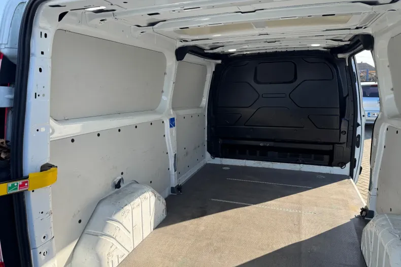 Ford Transit Custom din 2021 cu 121.000 km - oferta FOR198258 - foto 25