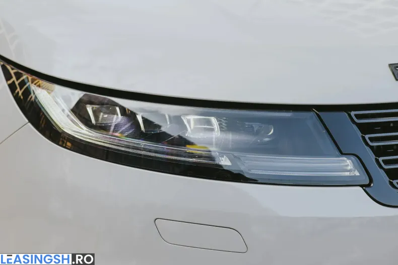 Land Rover Range Rover din 2023 cu 47.794 km - oferta LAN198259 - foto 4