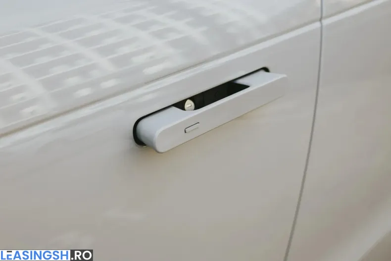 Land Rover Range Rover din 2023 cu 47.794 km - oferta LAN198259 - foto 6