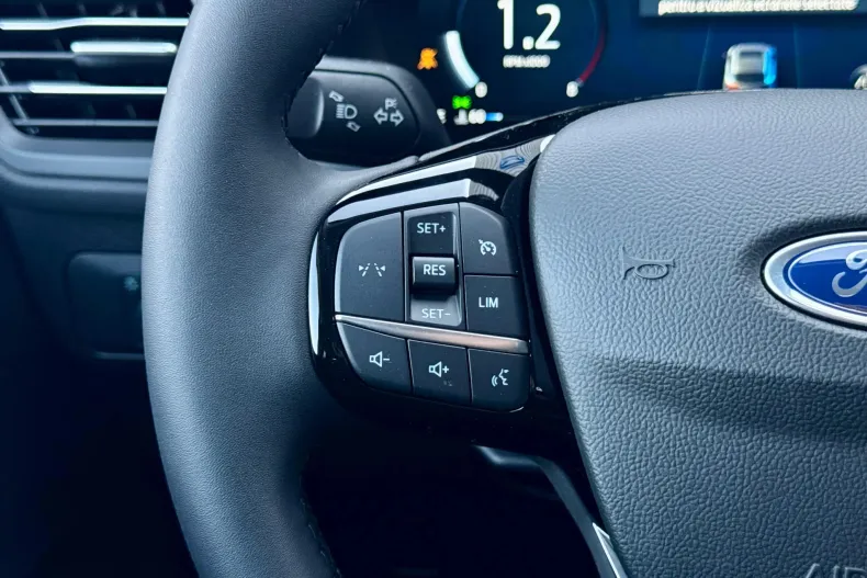 Ford Kuga din 2025 cu 1 km - oferta FOR198260 - foto 9