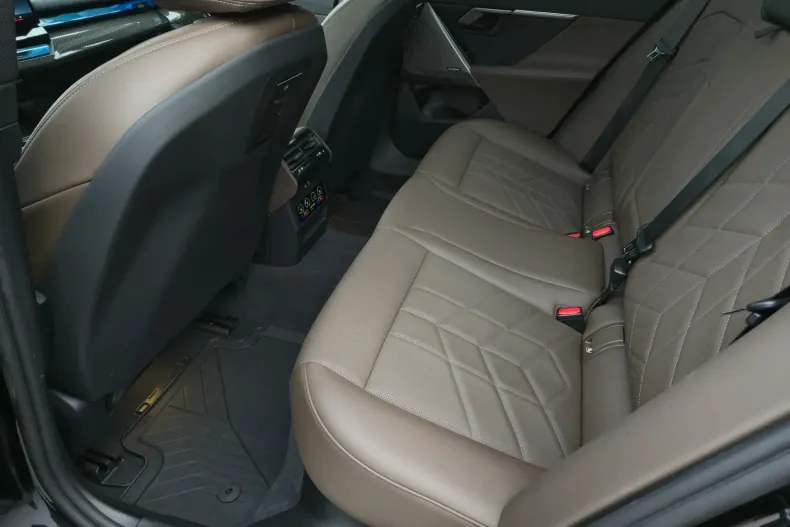 BMW 520i (Seria 5) din 2025 cu 25.600 km - oferta BMW198261 - foto 27