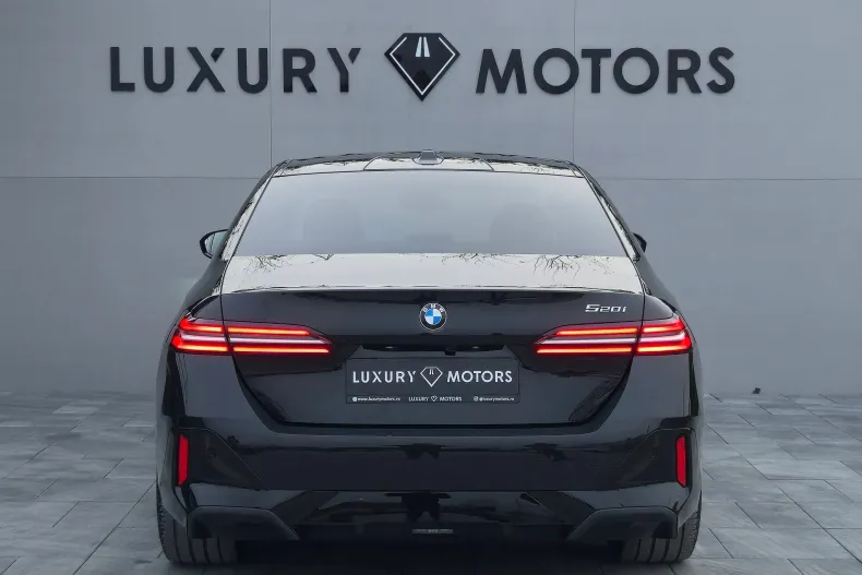 BMW 520i (Seria 5) din 2025 cu 25.600 km - oferta BMW198261 - foto 31