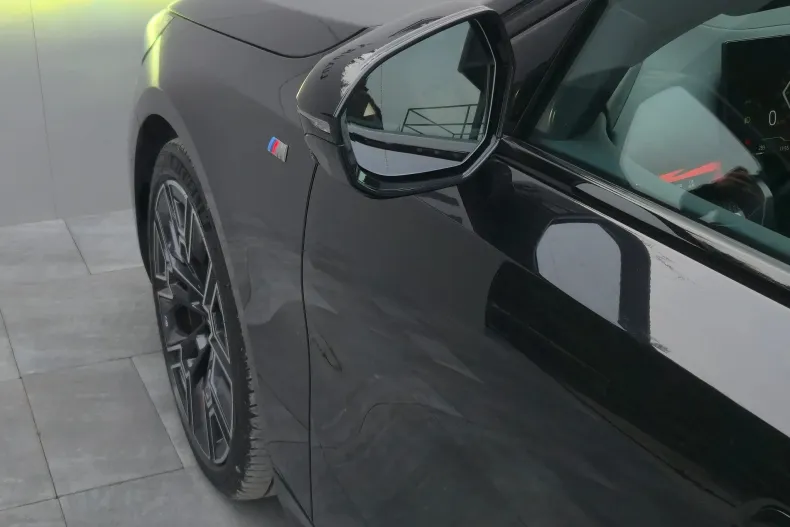 BMW 520i (Seria 5) din 2025 cu 25.600 km - oferta BMW198261 - foto 32