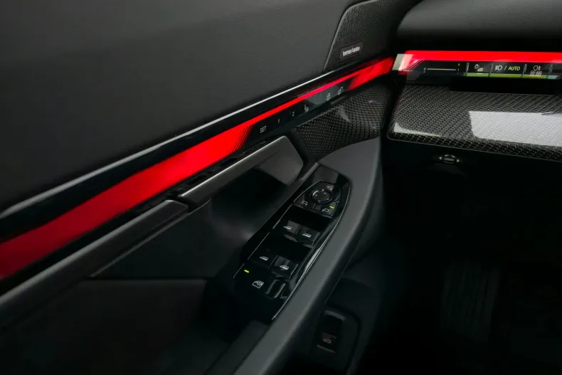 BMW 520i (Seria 5) din 2025 cu 25.600 km - oferta BMW198261 - foto 36