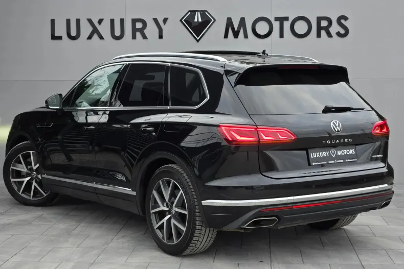 Volkswagen Touareg din 2021 cu 118.100 km - oferta VOL198264 - foto 4