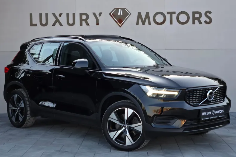 Volvo XC40 din 2021 cu 147.100 km - oferta VOL198265 - foto 2