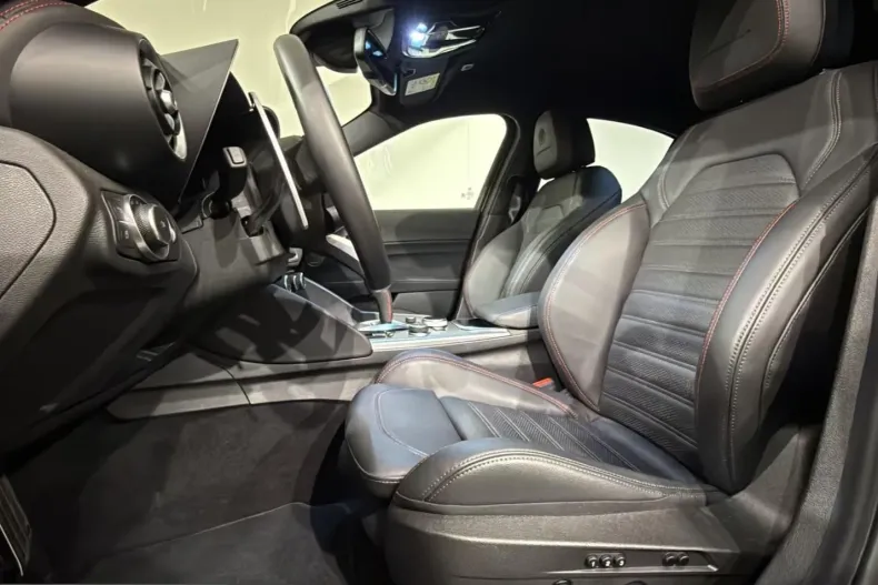 Alfa Romeo Giulia din 2023 cu 9.500 km - oferta ALF198269 - foto 8