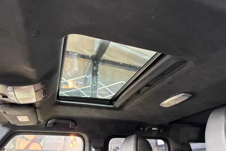 Mercedes-Benz G din 2025 cu 2.200 km - oferta MER198283 - foto 24