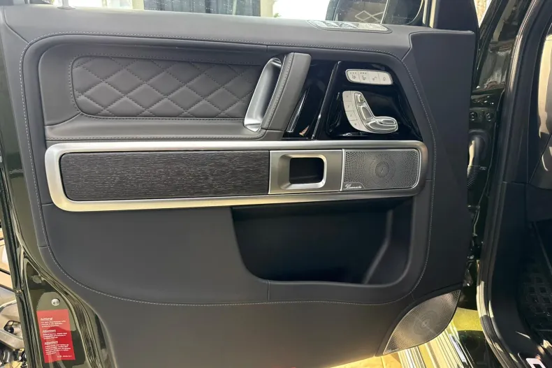 Mercedes-Benz G din 2025 cu 2.200 km - oferta MER198283 - foto 26