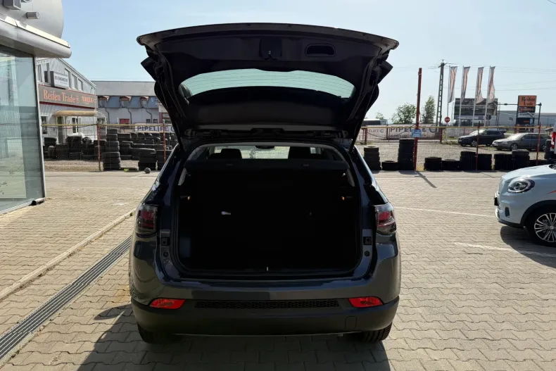 Jeep Compass din 2025 cu 1 km - oferta JEE198291 - foto 6