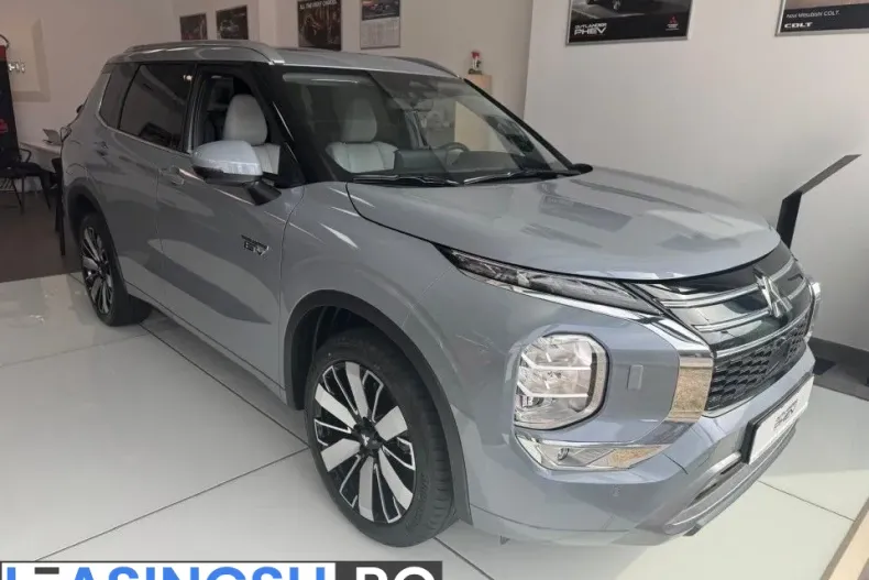 Mitsubishi Outlander din 2025 cu 1 km - oferta MIT198293 - foto 2