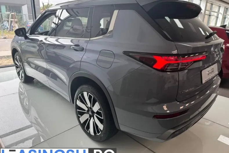 Mitsubishi Outlander din 2025 cu 1 km - oferta MIT198293 - foto 3