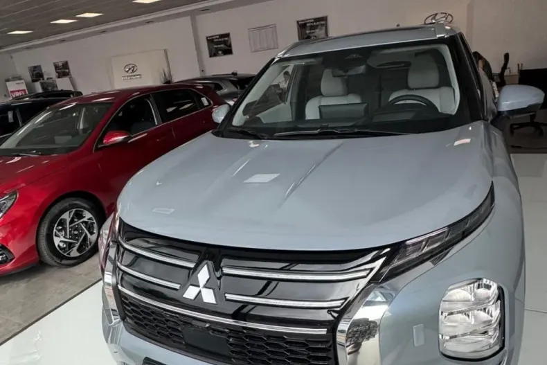 Mitsubishi Outlander din 2025 cu 1 km - oferta MIT198293 - foto 7