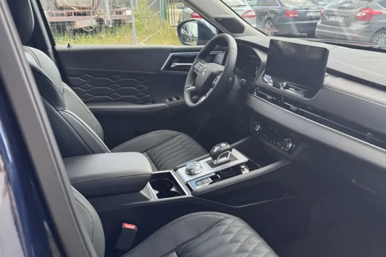 Mitsubishi Outlander din 2025 cu 1 km - oferta MIT198295 - foto 17