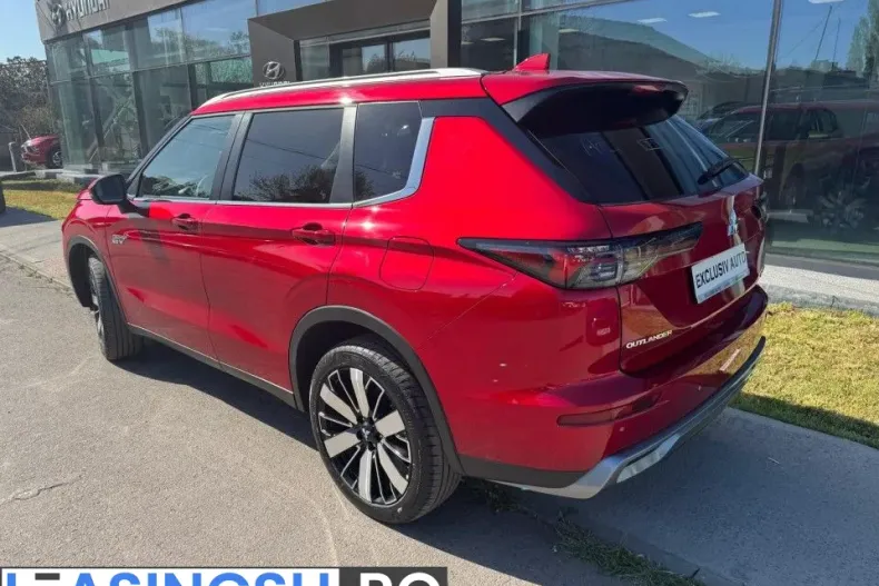 Mitsubishi Outlander din 2025 cu 1 km - oferta MIT198296 - foto 4