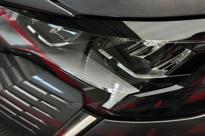 Peugeot 3008 din 2022 cu 147.646 km - oferta PEU198298 - foto 39