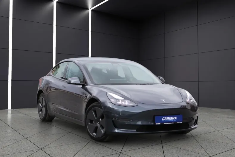 Tesla Model 3 din 2022 cu 95.928 km - oferta TES198301 - foto 1