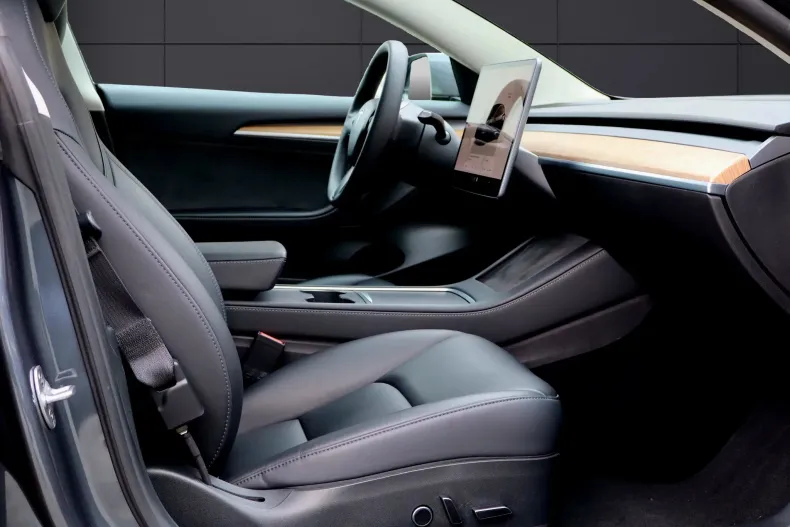 Tesla Model 3 din 2022 cu 95.928 km - oferta TES198301 - foto 14