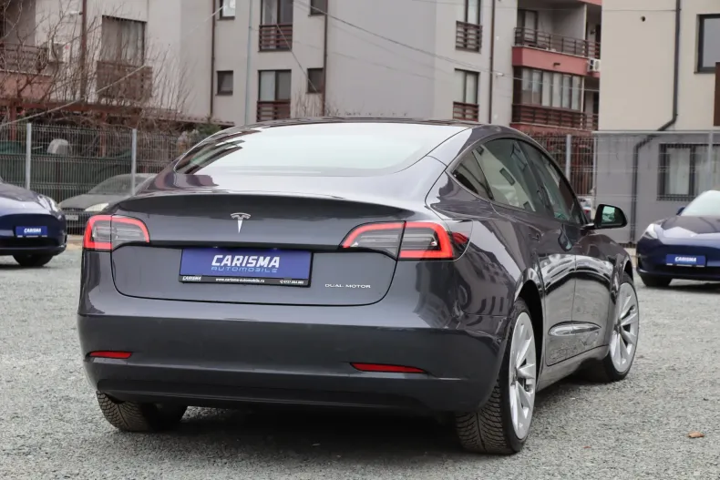 Tesla Model 3 din 2022 cu 31.770 km - oferta TES198302 - foto 4