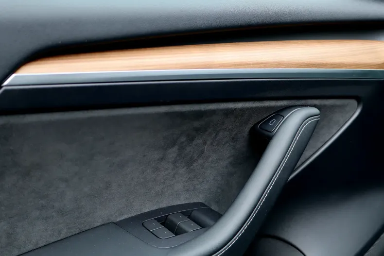 Tesla Model 3 din 2022 cu 31.770 km - oferta TES198302 - foto 22