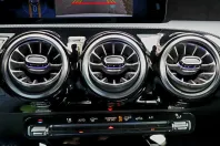 Mercedes-Benz CLA 180 (Clasa CLA) din 2024 cu 14.500 km - oferta MER198303 - foto 32