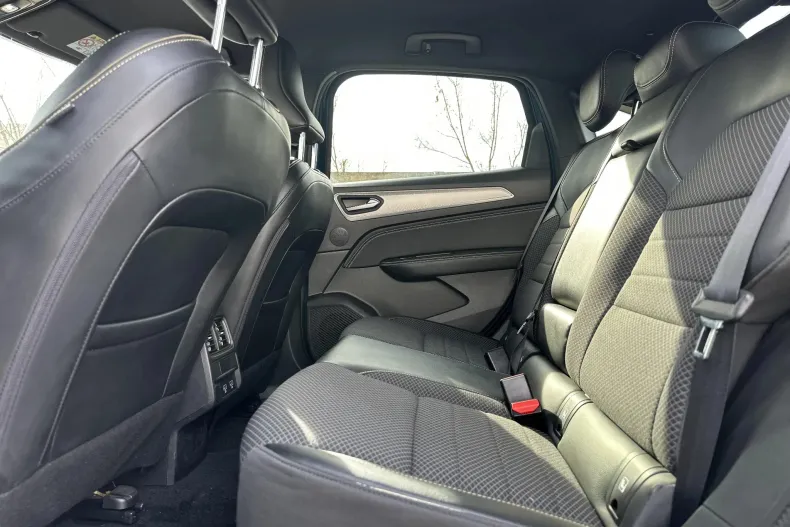 Renault Arkana din 2023 cu 85.392 km - oferta REN198307 - foto 12