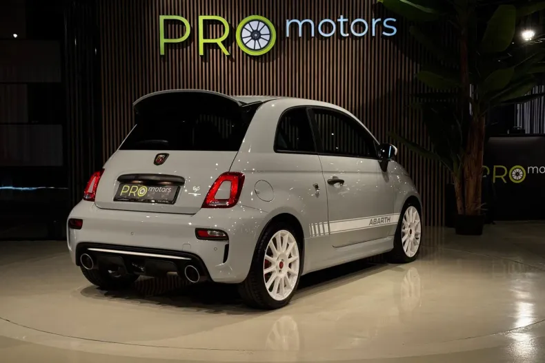 Abarth 695 din 2022 cu 5.300 km - oferta ABA198314 - foto 2
